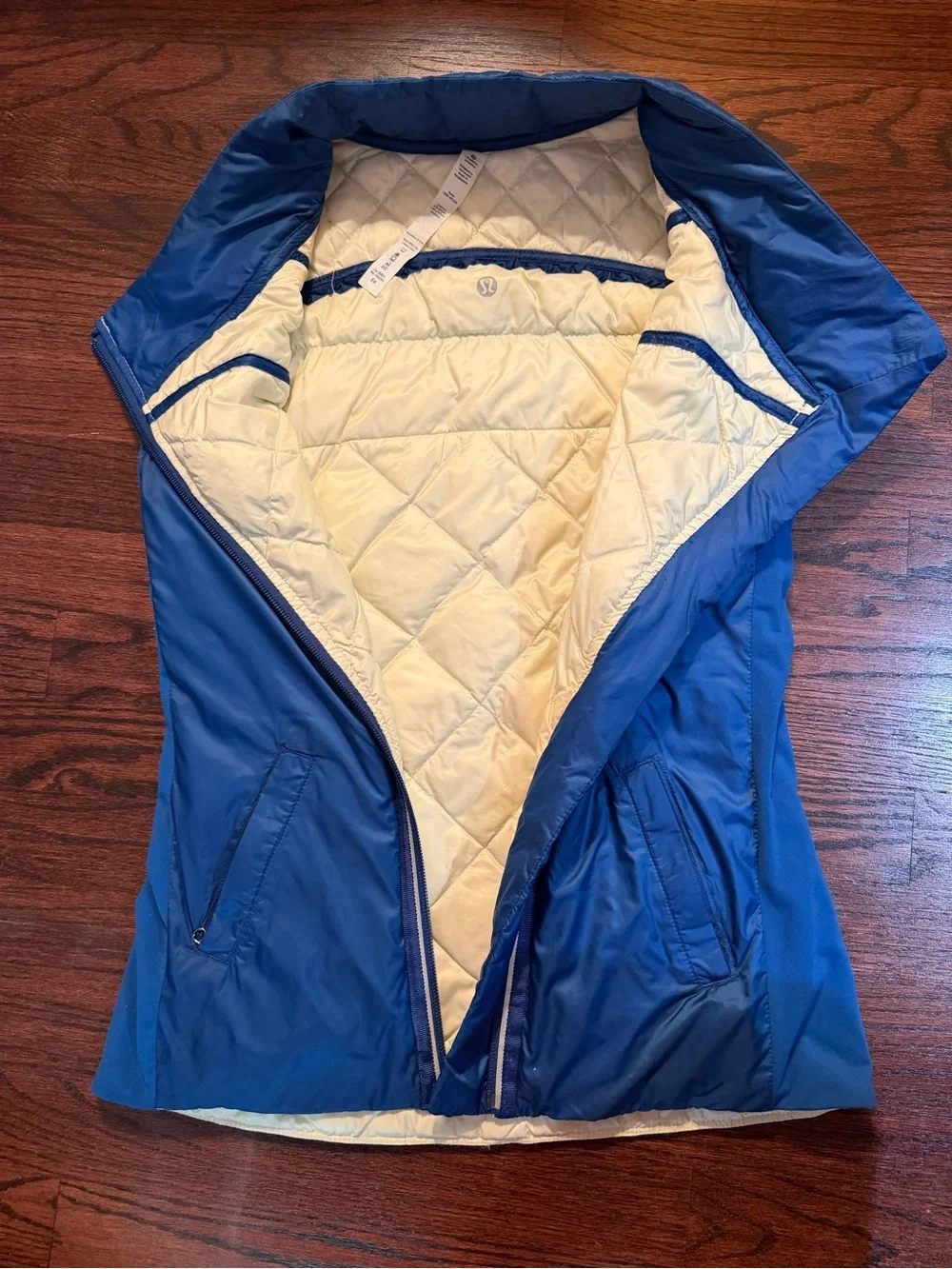 lululemon athletica sleek sleeveless